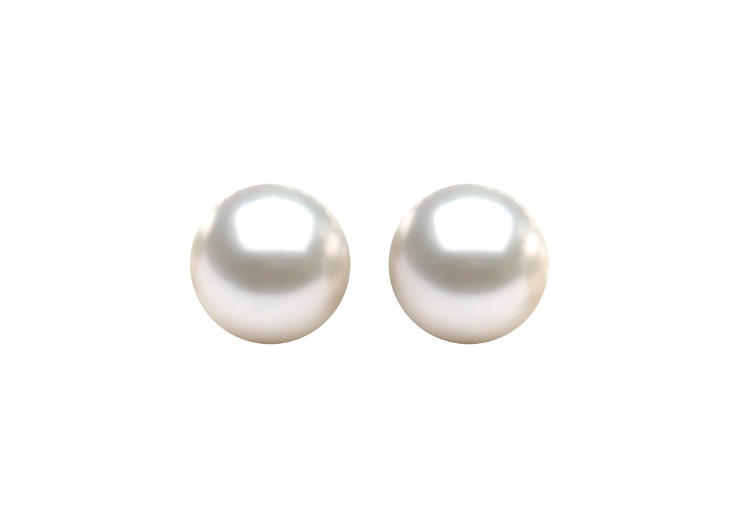 A natural color lustrous TRUE AAA QUALITY Australian South Sea Pearl Earring set features two 8mm South Sea cultured pearls. The Metal is 14K White Gold. The gram weight in this piece is approximately 0.32.